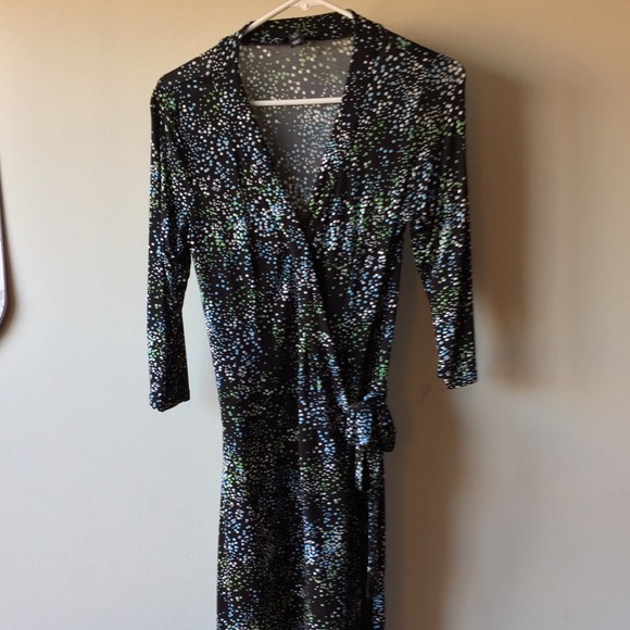 H&M Wrap Dress - Picture 2 of 4